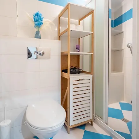 'blue Sapphire House'- Central&modern * Sofía